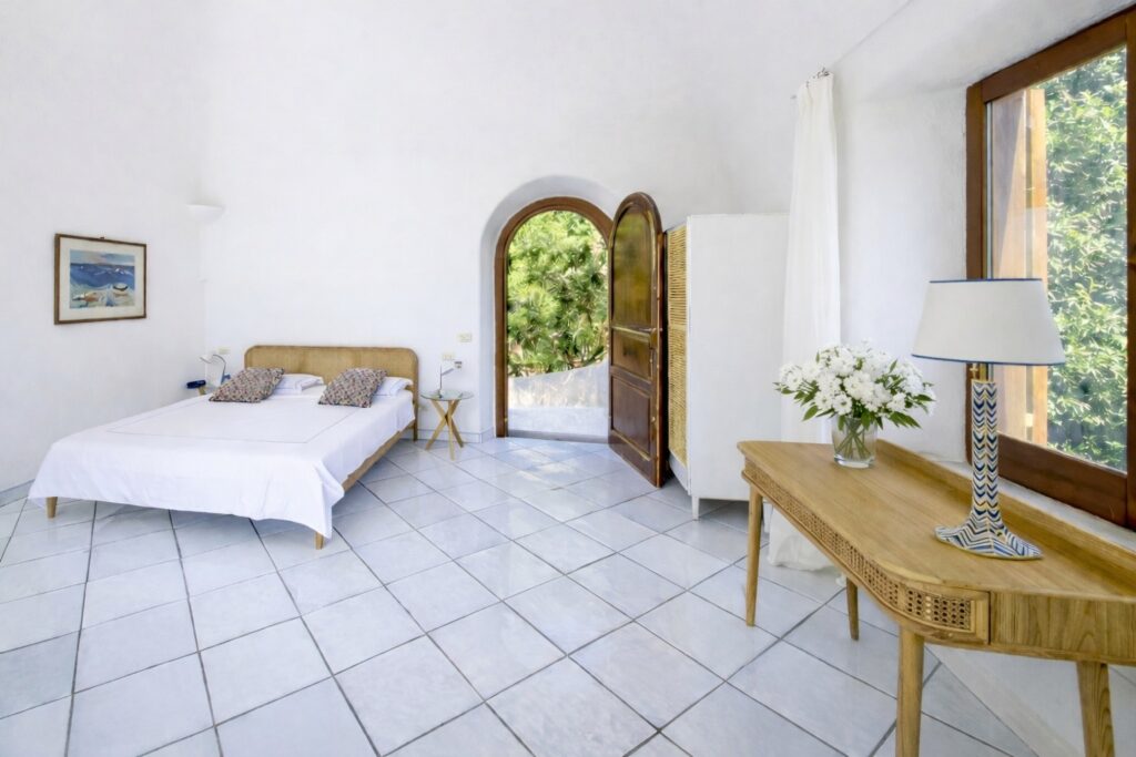 Badroom_Ischia_Island_Villas